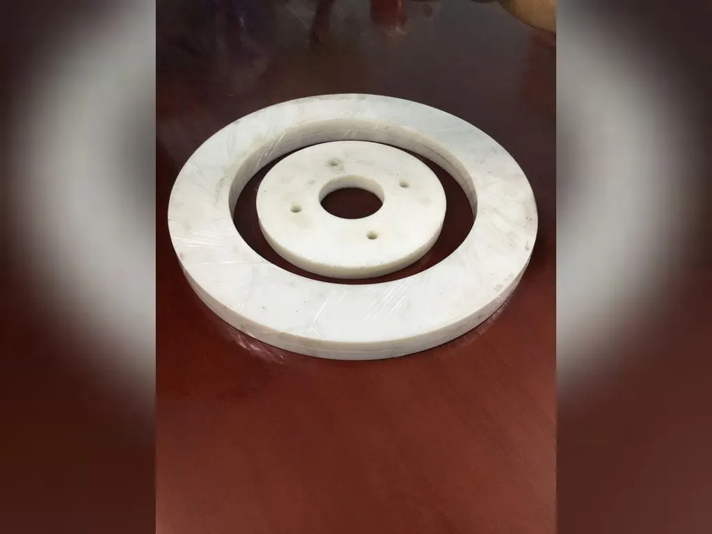 Gioăng silicon chịu nhiệt trắng hai vòng lồng nhau, có lỗ bu lông